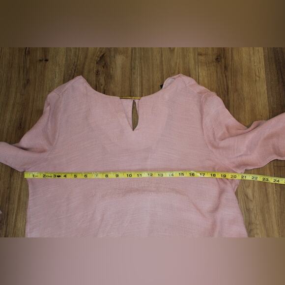 Harve Bernard Blush Pink Long Sleeve Boho Blouse Keyhole Neck Women’s Medium - Picture 6 of 8